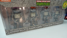 Load image into Gallery viewer, Herocross TMNT Hybrid Metal Figures Comic Con SDCC 2016 Exclusive Black &amp; White Set NEW

