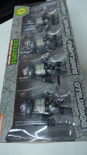 Load image into Gallery viewer, Herocross TMNT Hybrid Metal Figures Comic Con SDCC 2016 Exclusive Black &amp; White Set NEW
