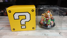 Load image into Gallery viewer, Club Nintendo 2010 Platinum Reward Super Mario Statue
