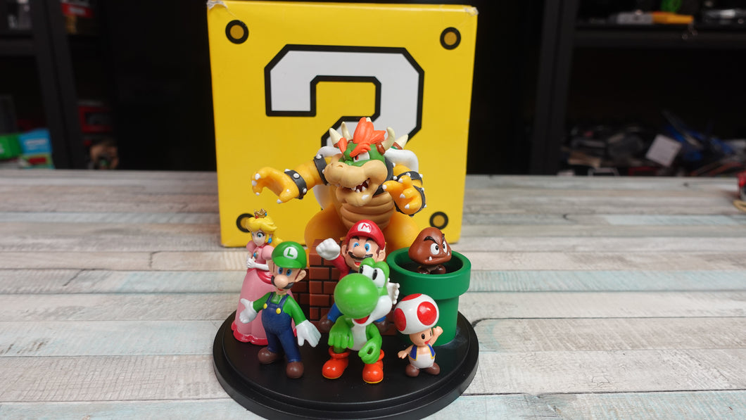 Club Nintendo 2010 Platinum Reward Super Mario Statue